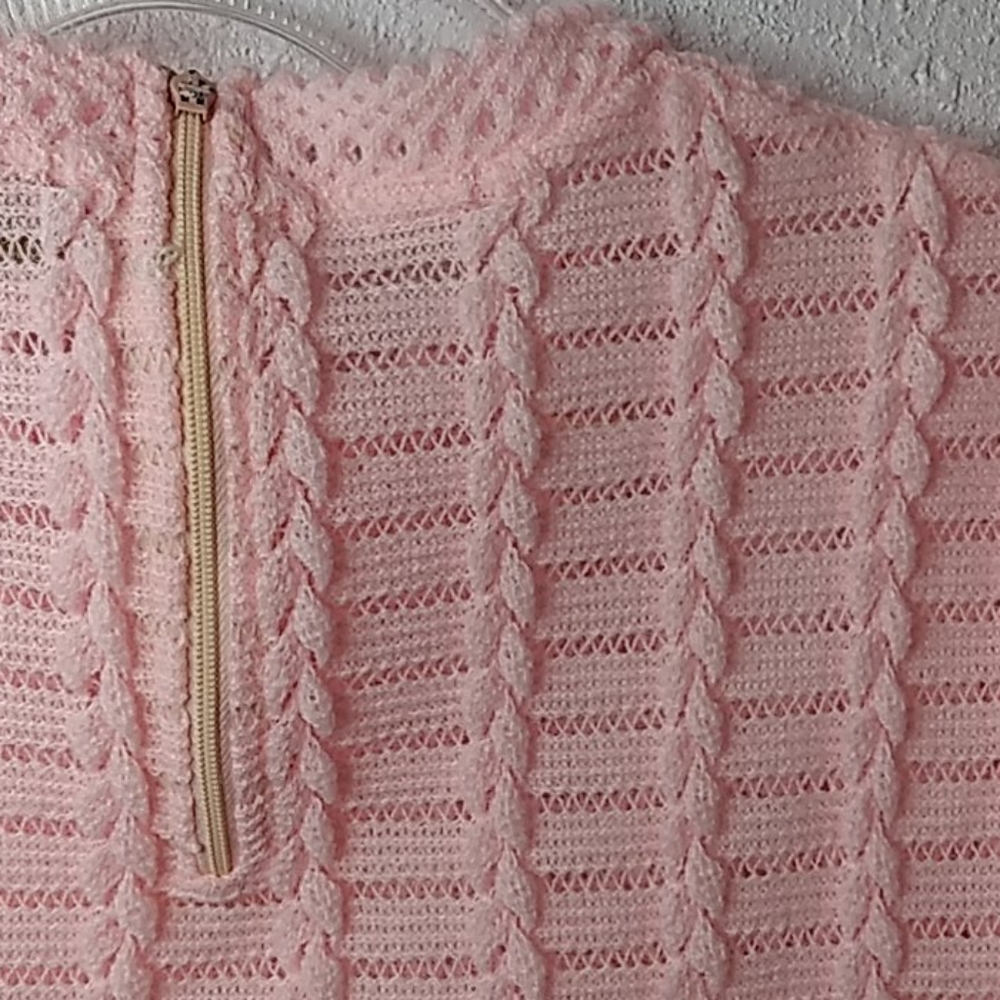 🌺VTG 60's powder pink crotchety top - Picture 6 of 9